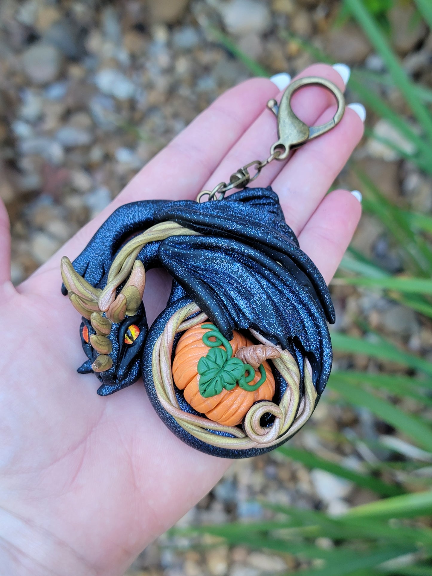 Dante Small Dragon Charm