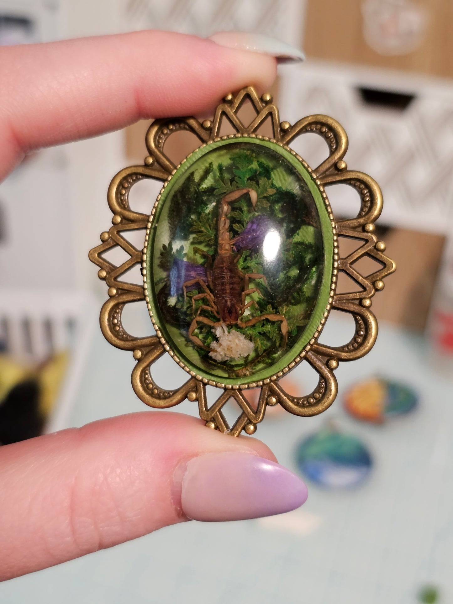 Devil Scorpion en Moss Convertible Pendant