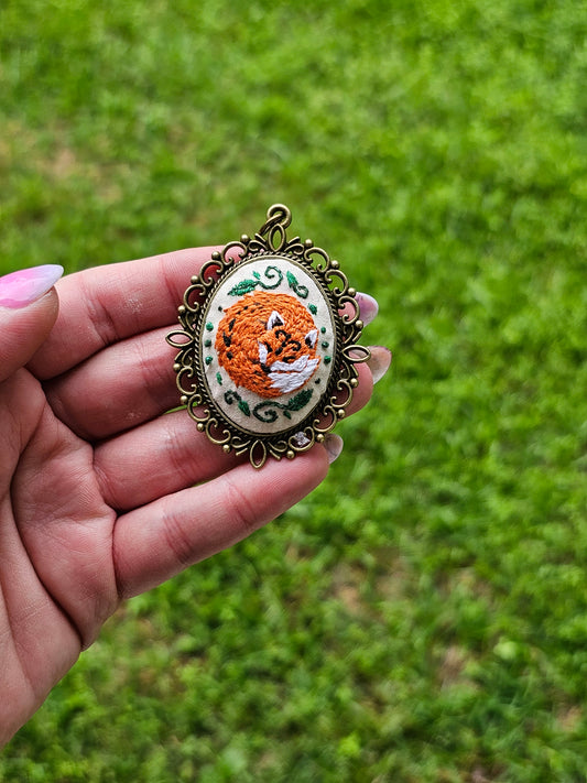 Little Fox Convertible Pendant & Bolo