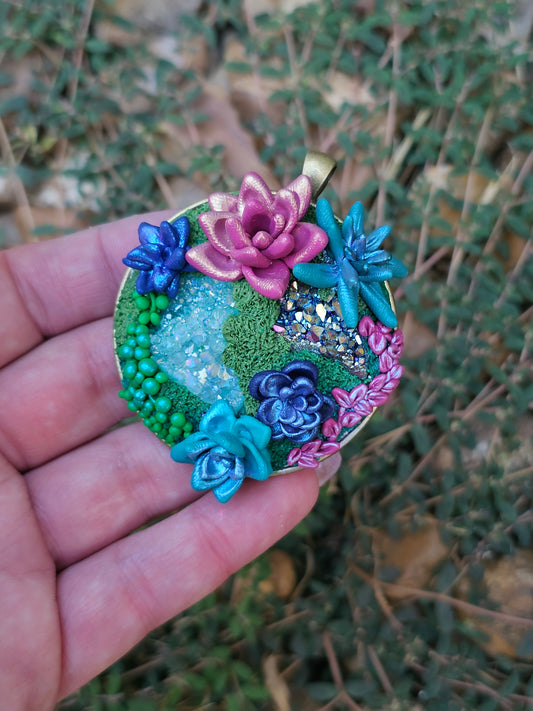 Terrarium 2" Pendant Charm