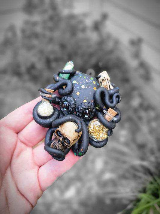 Nightshade Medium Octopus Charm