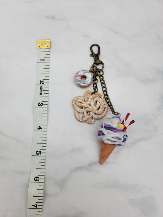 Funnel Cake Ice-cream Cone Mix Charm